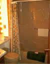 7bath.jpg (29675 bytes)